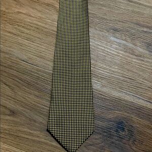 Geoffrey Beene Gold and Black Men's Tie